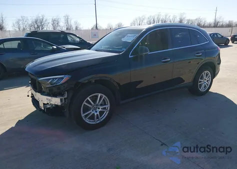 2025 Mercedes-Benz Glc 300 Suv z USA, uszkodzony, nr VIN W1NKM4GB4SF241631